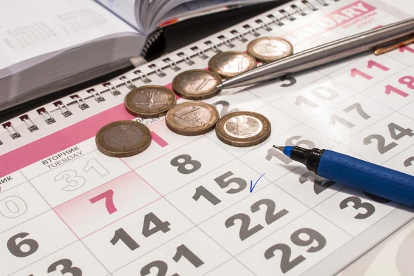 Círculo marcado en un calendario — Foto de Stock