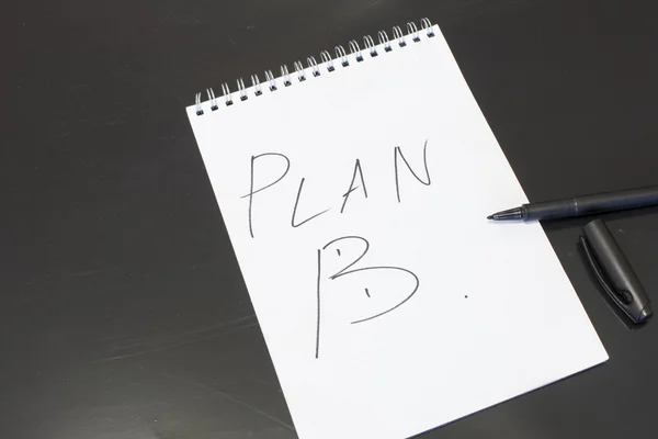 Plan B, ett skriftligt på ett tomt anteckningsblock — Stockfoto