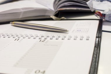 Bir takvimde işaretlenmiş daire