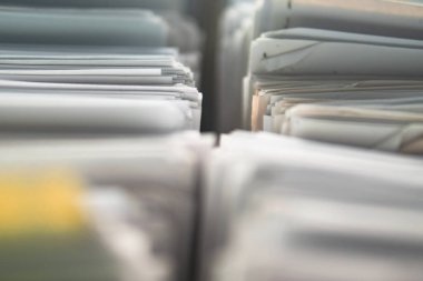 Geri dönüşüm tesisi için kağıt paketler