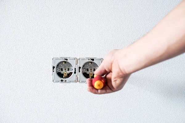 Hands Electrician Installing Socket Gypsum Wall — Stock Photo, Image