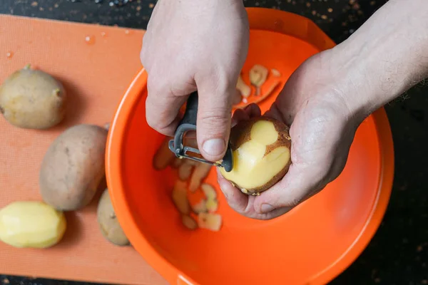 One Potato Peeled Kitchen Knife — Stock Photo, Image