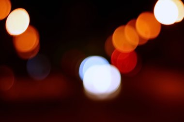 Yol ışık bokeh ile arka plan bulanıklık