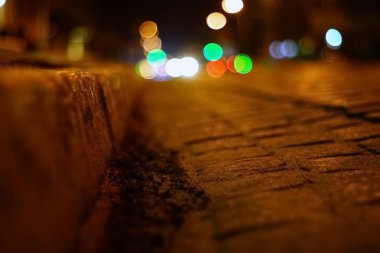 Yol ışık bokeh ile arka plan bulanıklık