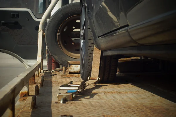 Yeni araba taşınan