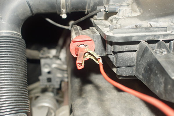 Батарейный терминал
