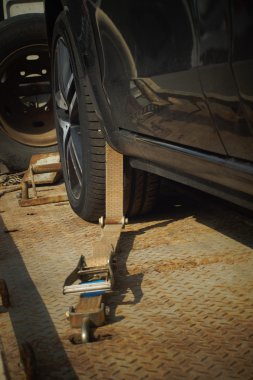 Yeni araba taşınan