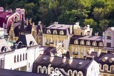 Kiev 'deki küçük renkli binalar yazın Ukrayna' da alındı