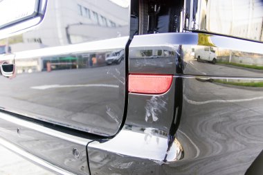 Bir araba bir kaza ayrıntılarını