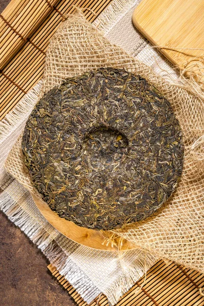 Shen Puerh Traditional Chinese Tea Copy Space Chinese Dry Tea — Stock Photo, Image