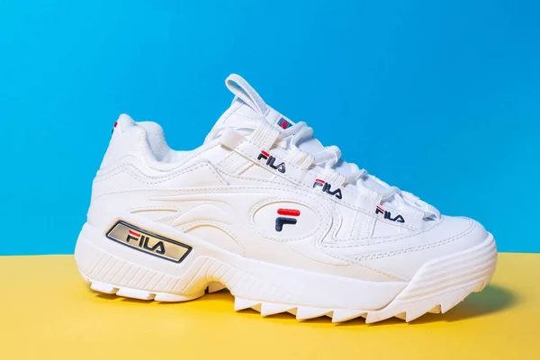 Tyumen Russia November 2020 Women Ens Skickkers Fila White Multi — 스톡 사진