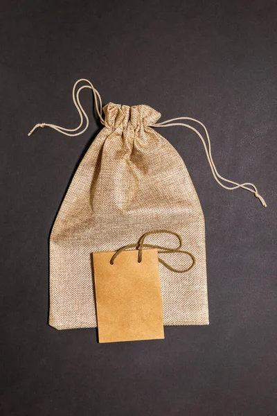 有手柄的褐色纸袋 顶视图 复制空间 零浪费 无塑料物品 Mockup Eco Package Online Shopping — 图库照片