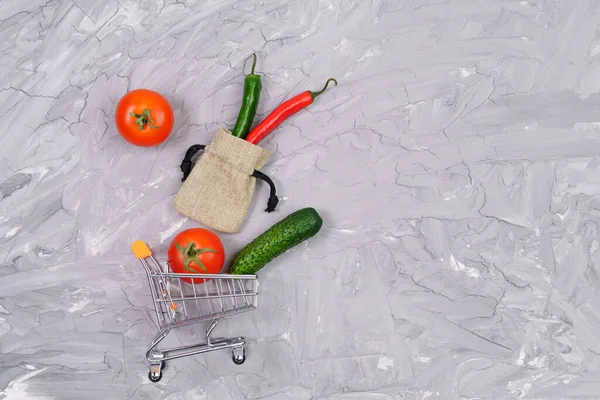 채소와 과일을 구입하 십시오 야채의 창의적 — 스톡 사진