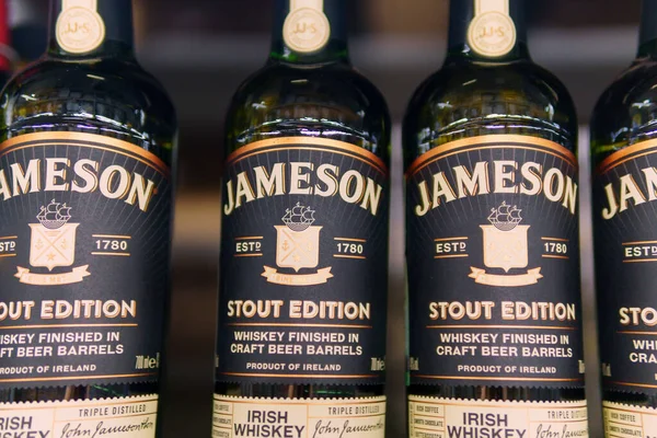 Tyumen Russie Avril 2021 Jameson Whiskey Stout Edition Produits Exposés — Photo