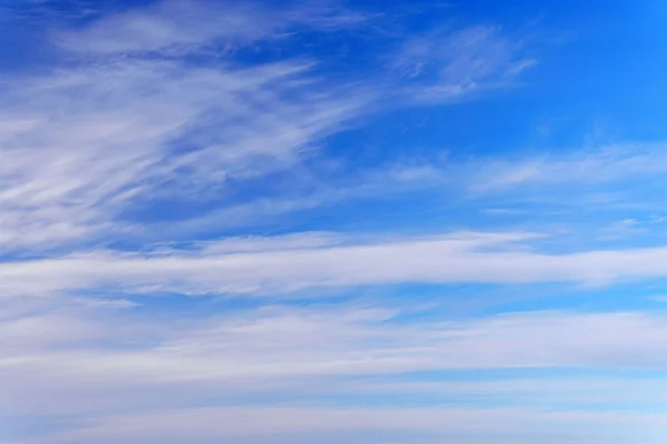 Mavi Gökyüzünde Hava Bulutları Havada Mavi Bir Zemin Metin Için — Stok fotoğraf