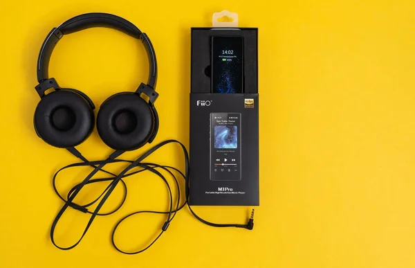 Тюмень Россия Июня 2021 Fiio Pro Player Listening Music Res — стоковое фото