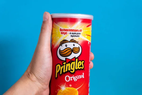 Тюмень Россия Июня 2021 Оригинал Чипсов Pringles Pringles Бренд Картофельных — стоковое фото