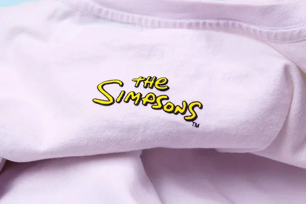 タイメン ロシア 2021年8月27日 シンプソンズは フォックス放送会社のためにマット グルーニングによって作成されたアメリカの大人のアニメーションシットコムです Tシャツ — ストック写真