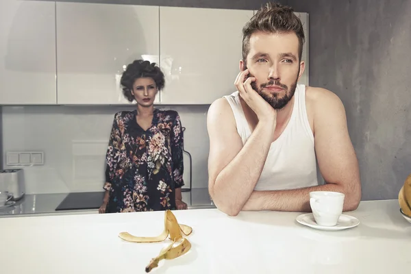Funny couple after breakfast. Strange faces. — Stock Photo, Image