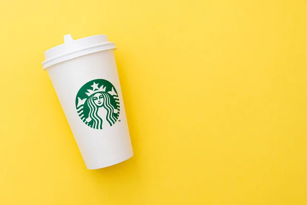 Berlin Nov Starbucks Paper Cup Starbucks Kaffee Mit Logo Meerjungfrau — Stockfoto