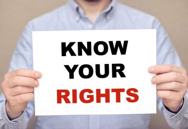 Beyaz sayfalı beyaz bir işadamı Haklarınızı Biliniz