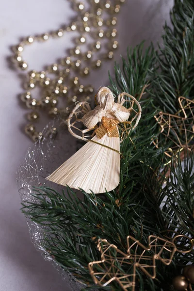 Noel çelengi ve Noel Balosu Meleği