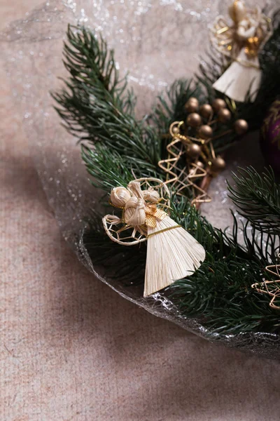 Noel çelengi ve Noel Balosu Meleği