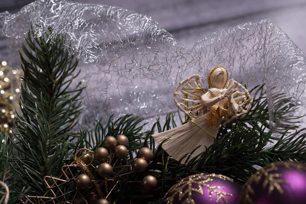 Noel çelengi ve Noel Balosu Meleği