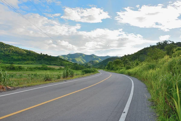 Landweg Naar Berg Natuurlijk Landschap Tropische Van Het Platteland Thailand — Stockfoto