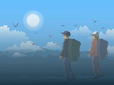 Sırt çantalı erkek ve kadın turistler dağlarda, bulutlarda, kuşlarda ve mavi gökyüzünde yürüyorlar..