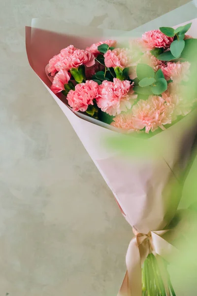 Delicate Bouquet Coral Carnations Eucalyptus Greens Green Bokeh Summer Background 스톡 이미지