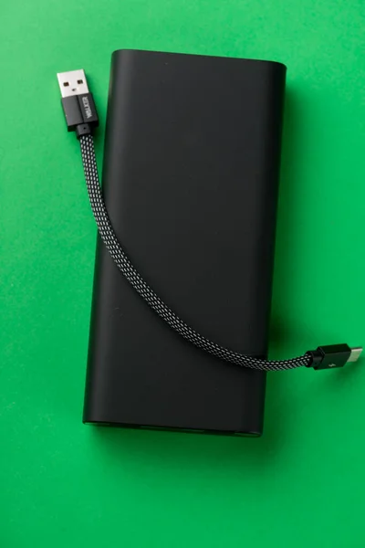 Power Bank Sur Fond Coloré Batterie Externe Pour Recharger — Photo