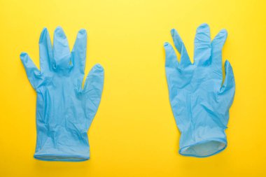 Tıbbi tek kullanımlık lastik eldivenler. Koruyucu eşyalar. El koruması..