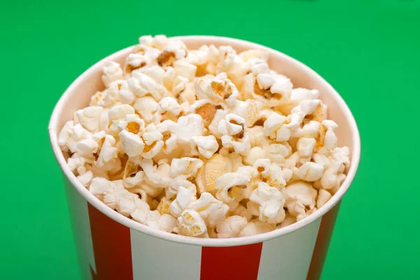 Hromada Lahodného Popcornu Izolovaného Pozadí Roztroušené Popcorn Textury Pozadí Selektivní — Stock fotografie
