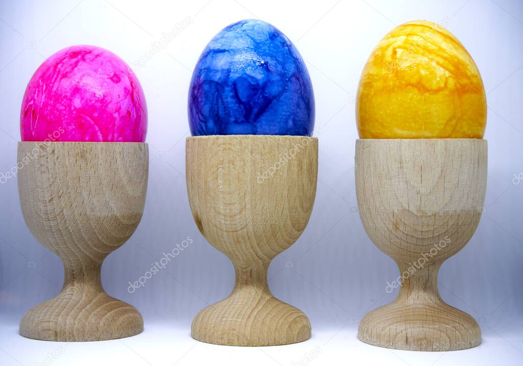 picture of eggs with a colors