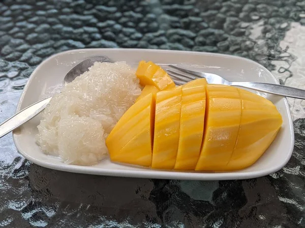 Riz Gluant Mangue Dans Assiette — Photo