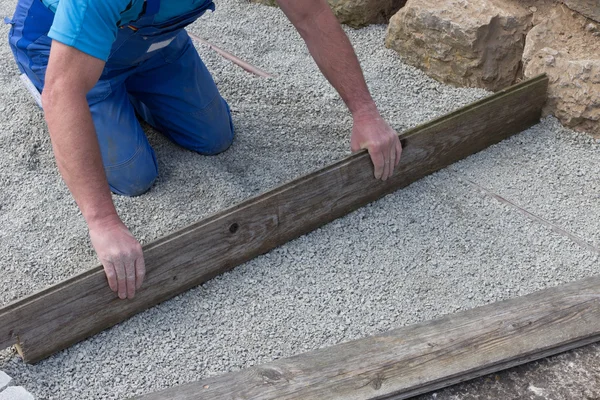 Pulling off a paved surface — Stock Photo, Image