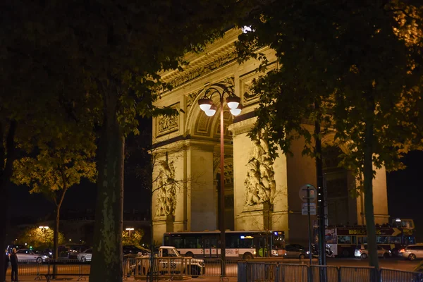 Arc de triumph at night — Stock Photo, Image