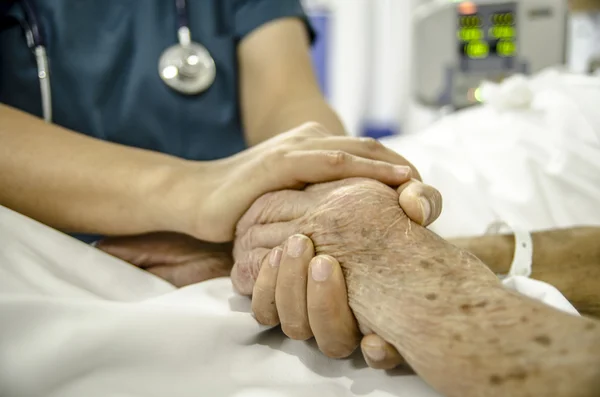  Hemşirenin şefkatli eller