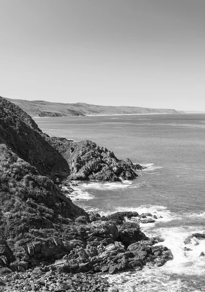 Avustralya kıyı şeridi siyah ve beyaz — Stok fotoğraf