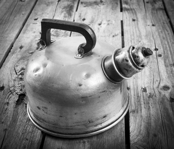 Old Tea Kettle Black and White — Stock Photo, Image