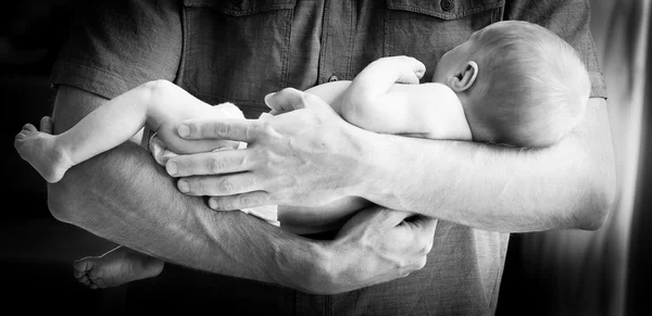 Father Holding Newborn Baby Boy Black and White — Stock Photo, Image