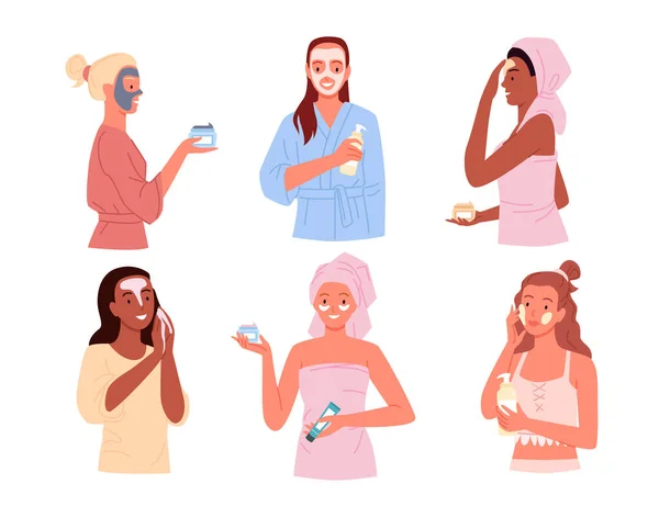 Dibujos animados jóvenes felices hermosos personajes femeninos limpiar y cuidar la piel de la cara, usando toalla o albornoz después de la ducha, tratamientos de spa en el fondo del baño. — Archivo Imágenes Vectoriales