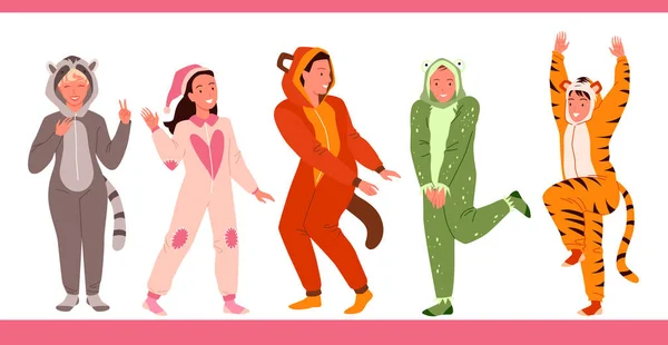 漫画の若い面白い幸せなキャラクターは、かわいい動物のパジャマのナイトウェアを着て、ジャンプや睡眠服で白に隔離されたダンスを楽しんでいます。パジャマパーティーの人々の友人セットベクトルイラスト. — ストックベクタ