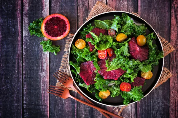 Healthy Salad Kale Red Blood Oranges View Table Scene Rustic — Stock Photo, Image