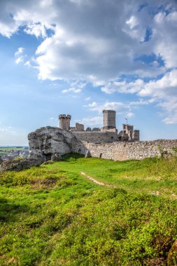 ogrodzieniec, büyük kale kalıntıları.