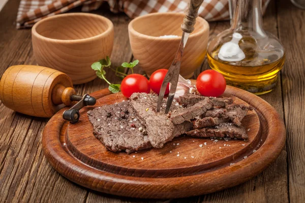 Kızarmış sığır eti dilim.