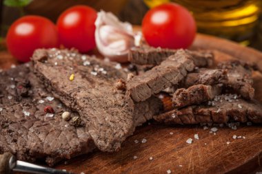 Kızarmış sığır eti dilim.