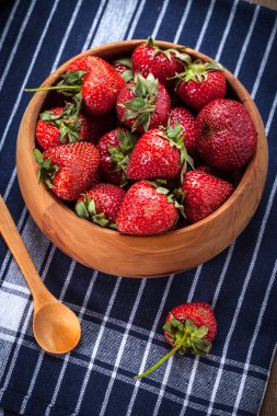 Olgun strawberrie demet.