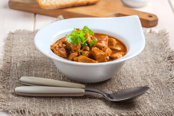 Sopa de goulash saborosa . — Fotografia de Stock